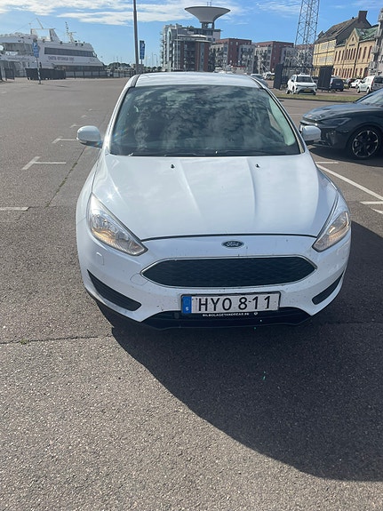 Ford Focus 2 of 5