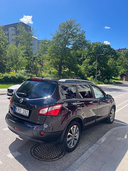 Nissan Qashqai+2 2 of 5