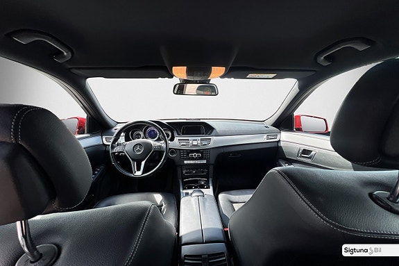 Mercedes-Benz E220 14 of 30