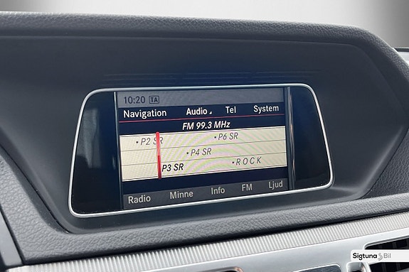 Mercedes-Benz E220 26 of 30