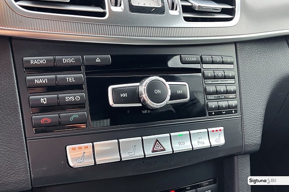 Mercedes-Benz E220 21 of 30