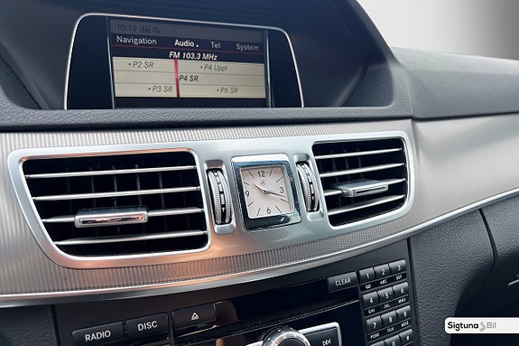 Mercedes-Benz E220 23 of 30
