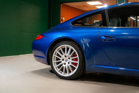Porsche 911 6 of 28