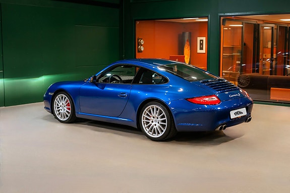 Porsche 911 3 of 5