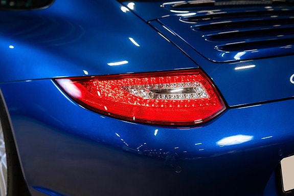 Porsche 911 12 of 28