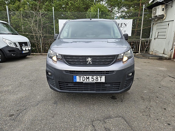 Peugeot Partner 2 of 5
