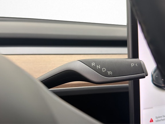 Tesla Model 3 27 of 30