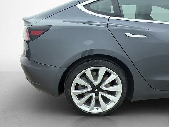 Tesla Model 3 30 of 30