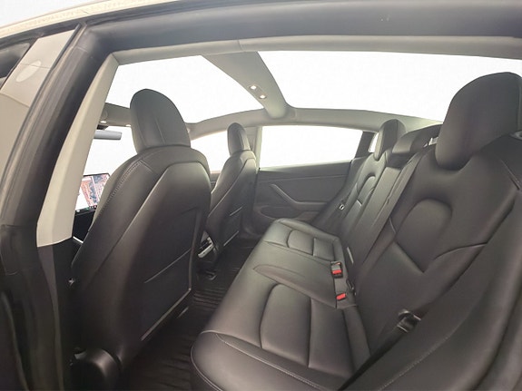 Tesla Model 3 22 of 30