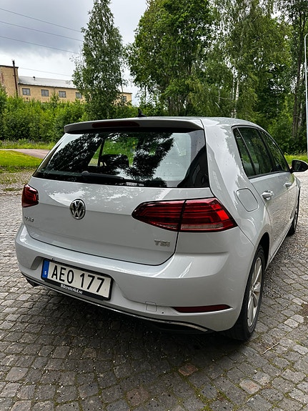 Volkswagen Golf VII 3 of 5