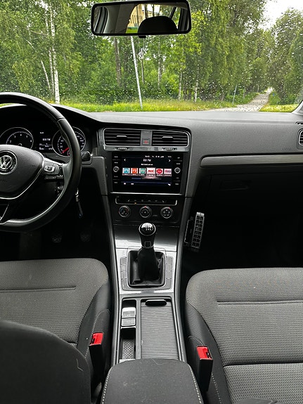 Volkswagen Golf VII 5 of 5