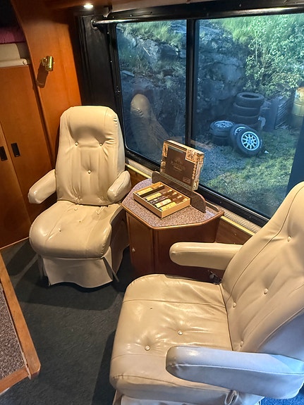 Mercedes-Benz Hugos 5 of 5
