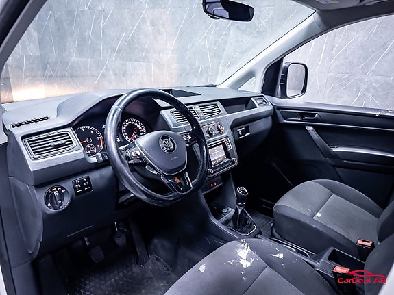 Volkswagen Caddy Maxi 11 of 29