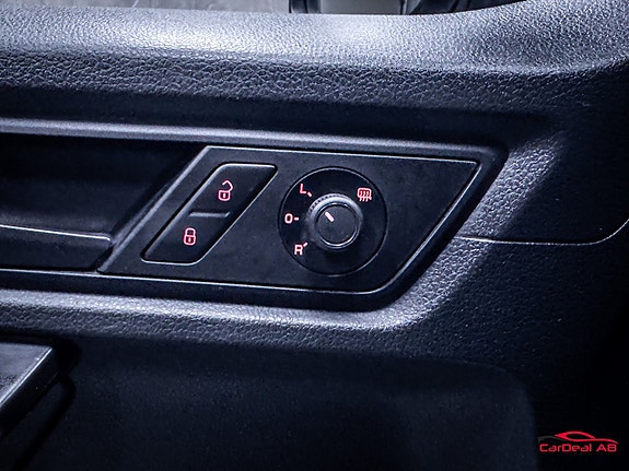 Volkswagen Caddy Maxi 28 of 29