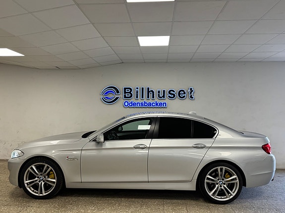 BMW 520i 4 of 5