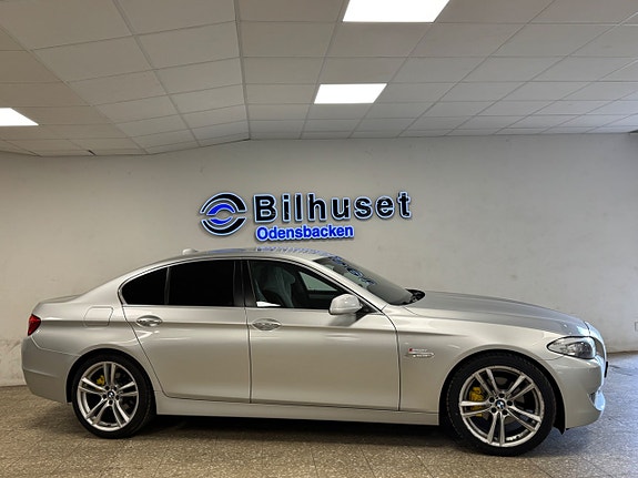 BMW 520i 3 of 5