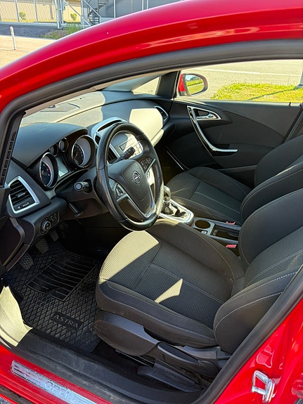 Opel Astra 5 of 5