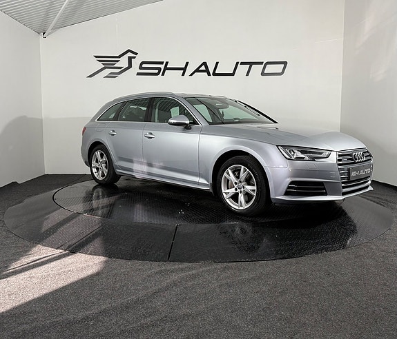 Audi A4 3 of 22