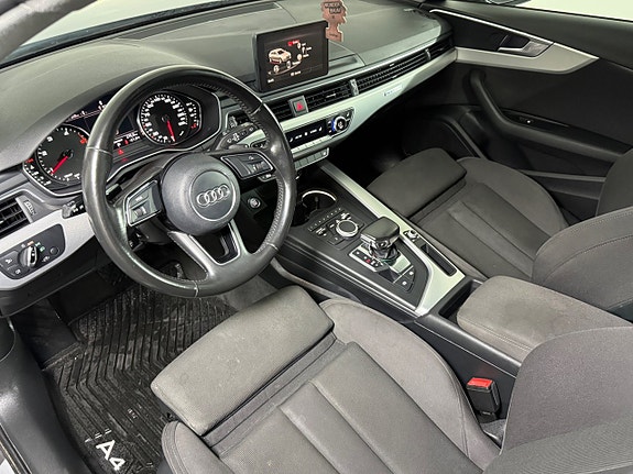 Audi A4 9 of 22