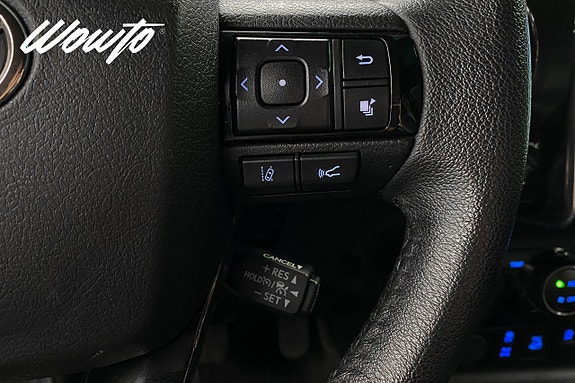 Toyota HiLux 20 of 25