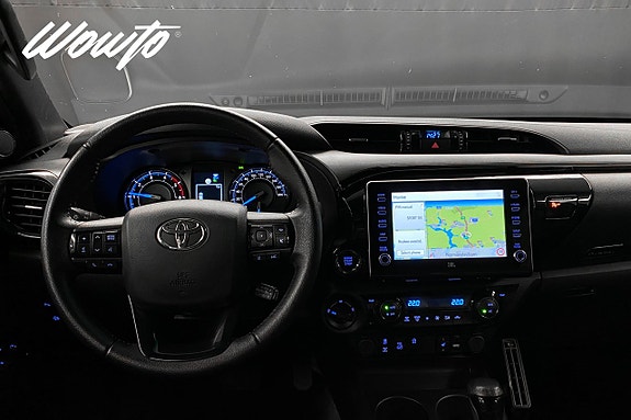 Toyota HiLux 21 of 25