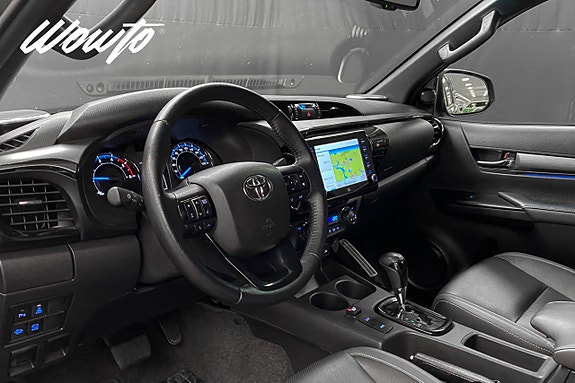 Toyota HiLux 8 of 25