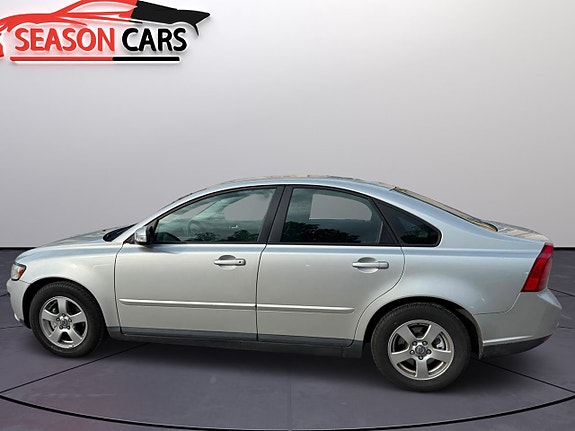 Volvo S40 4 of 5