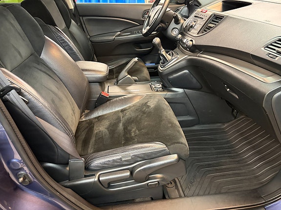 Honda CR-V 24 of 30