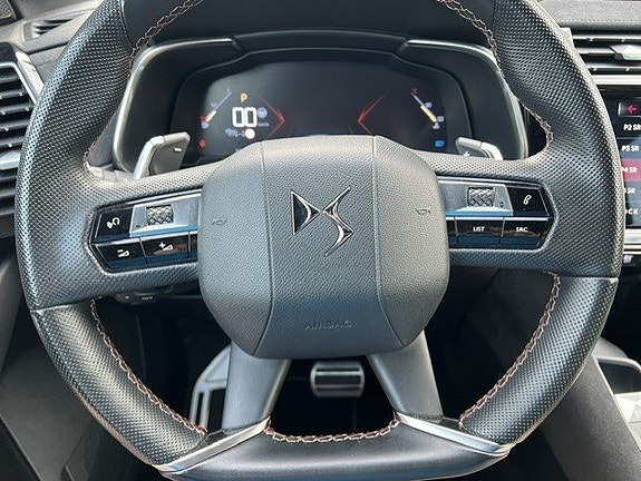 DS DS 7 Crossback 15 of 30