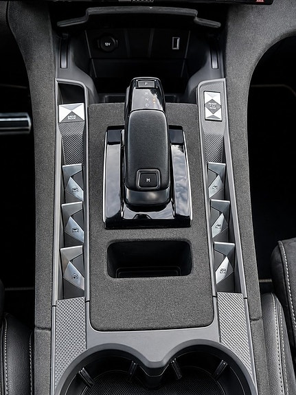 DS DS 7 Crossback 21 of 30