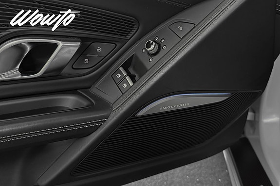 Audi R8 10 of 24