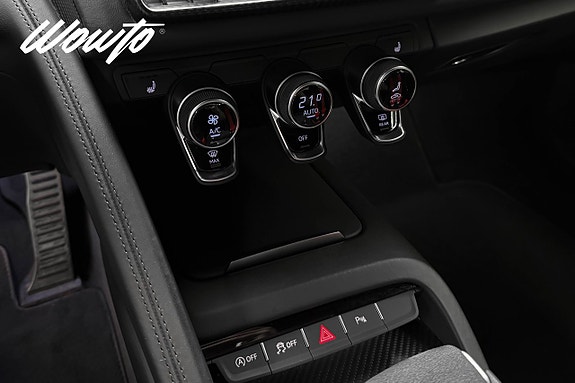 Audi R8 15 of 24