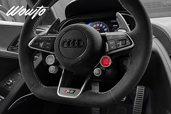 Audi R8 17 of 24