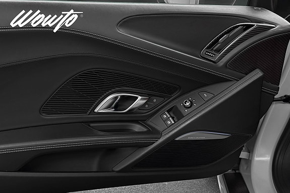 Audi R8 9 of 24