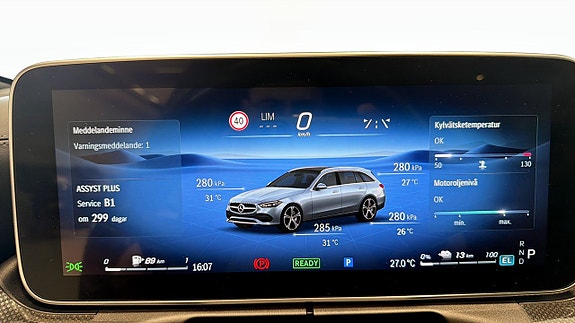 Mercedes-Benz C300 e 24 of 26
