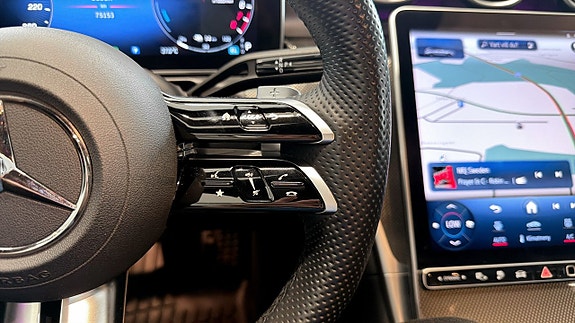 Mercedes-Benz C300 e 19 of 26