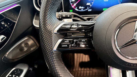 Mercedes-Benz C300 e 18 of 26