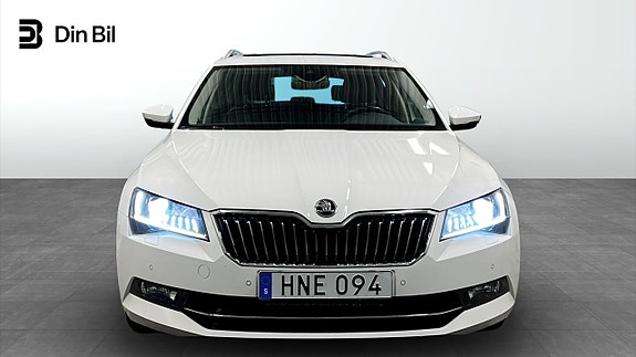 Skoda Superb 4 of 5