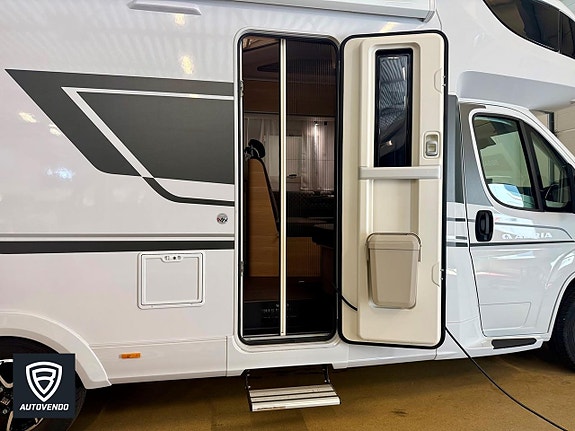 Adria Coral XL 660 SL 180 HK Alde AC 2 of 18