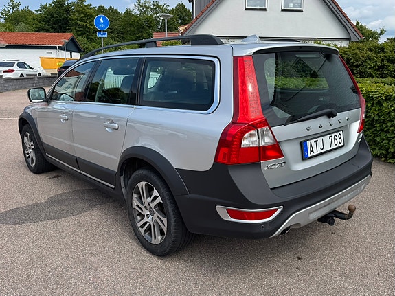 Volvo XC70 3 of 5