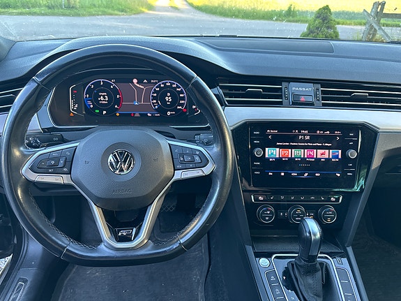 Volkswagen Passat 4 of 4