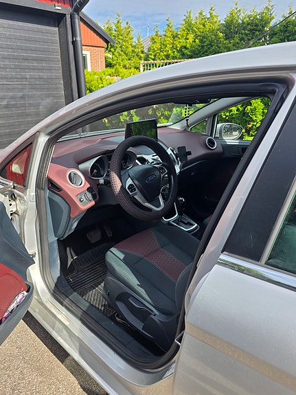 Ford Fiesta 5 of 5