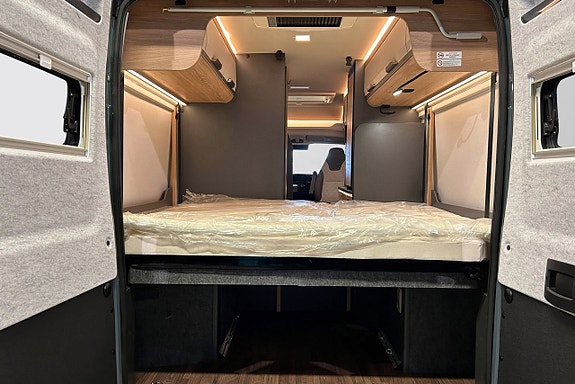 Knaus BOXLIFE 600 MQ AUTOMAT ADAPTIV FARTHÅLLARE DIESELVÄRMARE Lyftsäng 17 of 30