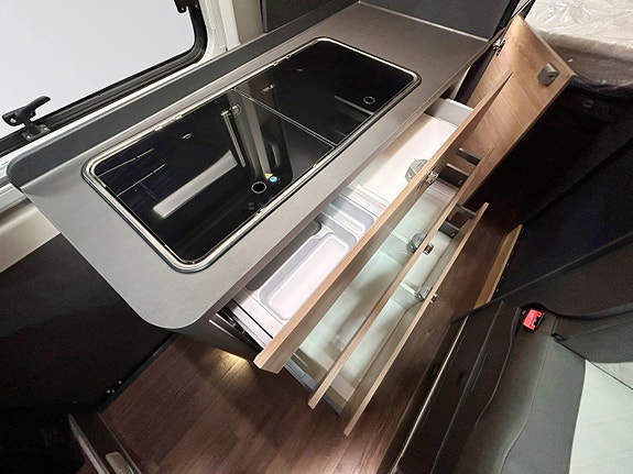 Knaus BOXLIFE 600 MQ AUTOMAT ADAPTIV FARTHÅLLARE DIESELVÄRMARE Lyftsäng 12 of 30