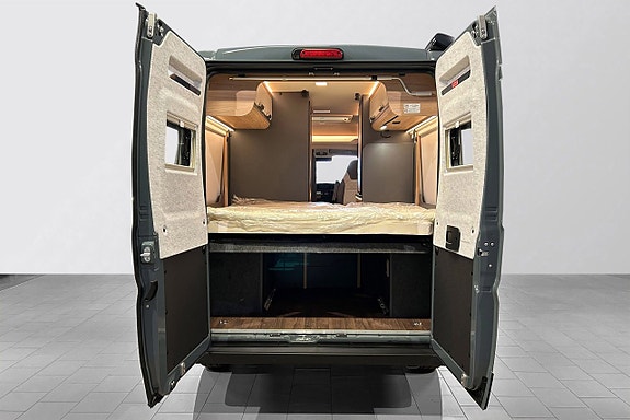 Knaus BOXLIFE 600 MQ AUTOMAT ADAPTIV FARTHÅLLARE DIESELVÄRMARE Lyftsäng 20 of 30