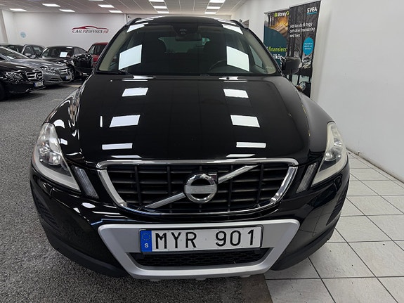 Volvo XC60 16 of 21