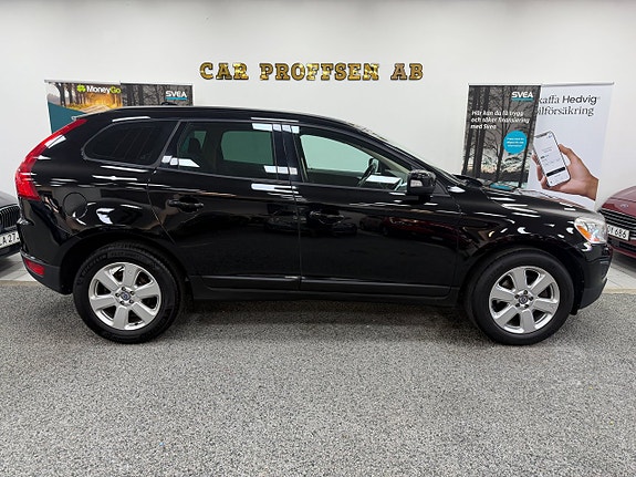 Volvo XC60 5 of 21