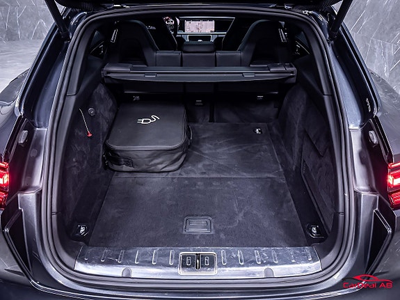 Porsche Panamera 4 17 of 30