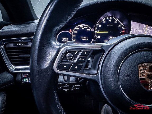 Porsche Panamera 4 23 of 30