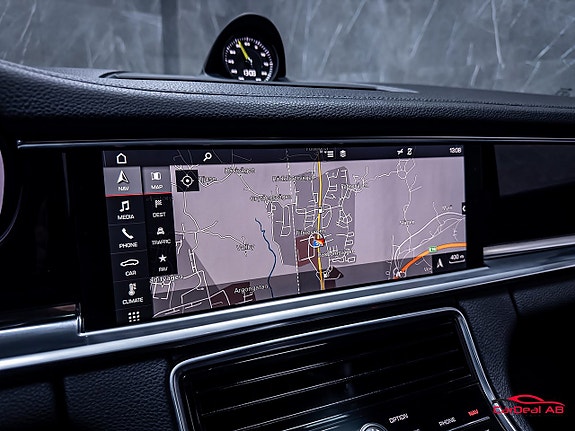Porsche Panamera 4 27 of 30